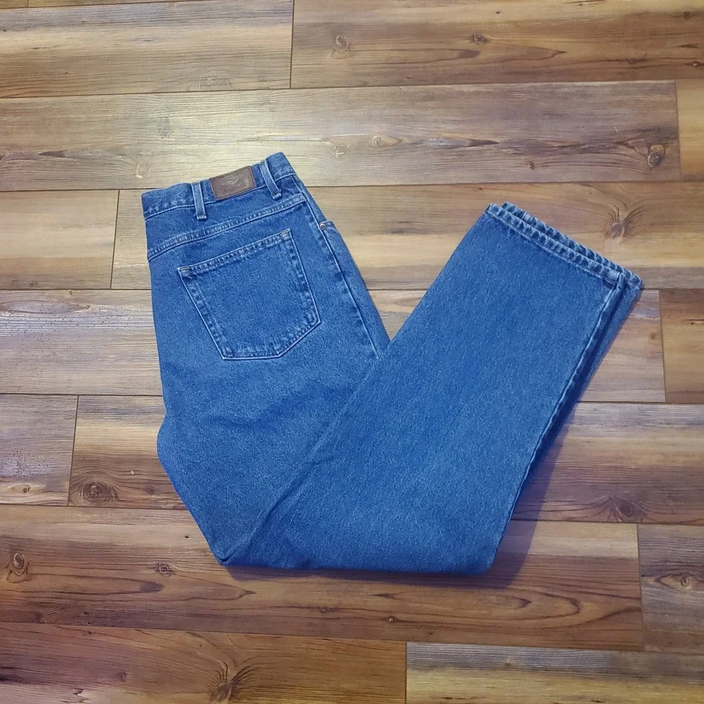 LL Bean Relaxed Fit Jeans Mens 35x32 Medium Wash Straight Leg Denim 134770